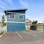 Brand New 2Bd 1 5Bth Triplex Unit Near Downtown