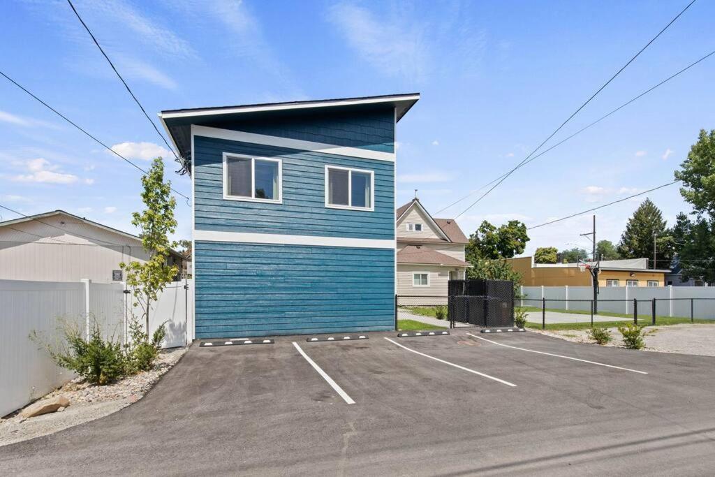 Brand New 2bd 1 5bth Triplex Unit Near Downtown