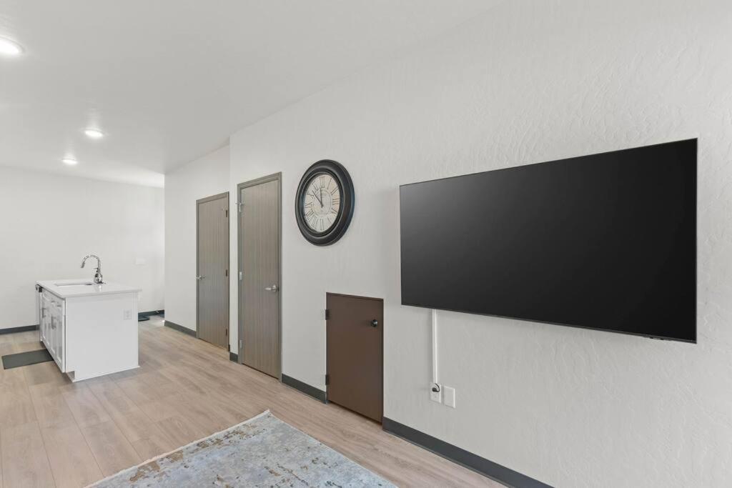 Brand New 2bd 1 5bth Triplex Unit Near Downtown Spokane